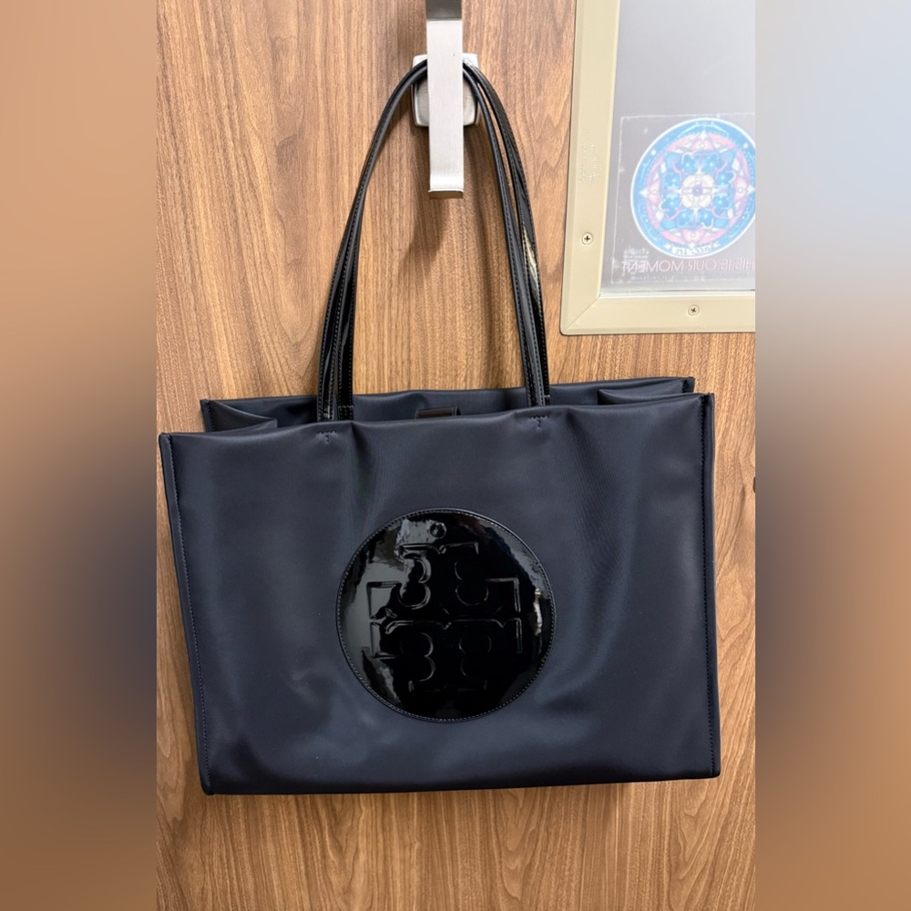 NWOT Tory Burch Ella patent tote
